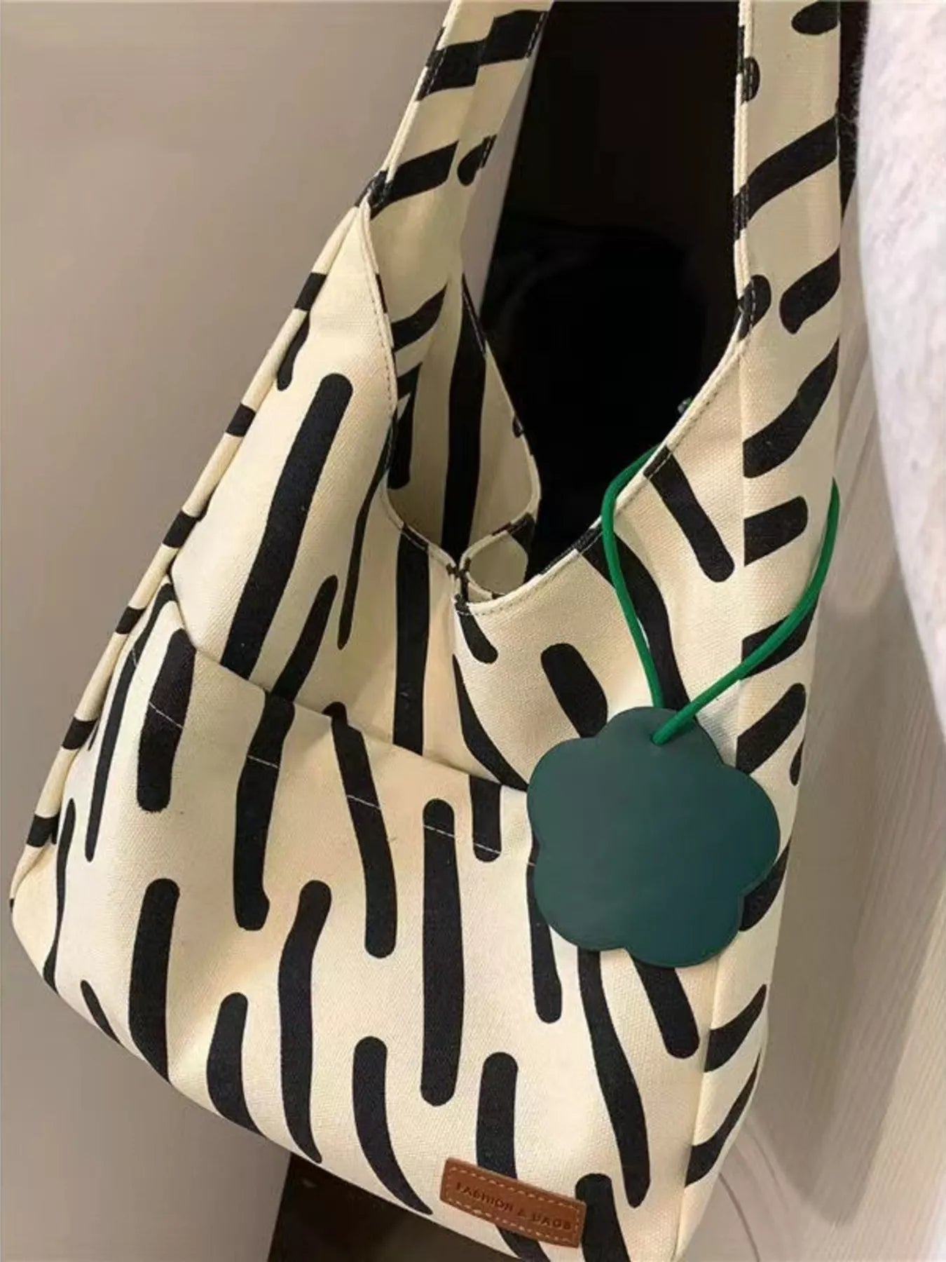 0d9df8652da04e9791870ce5b8935916-Max-Origin